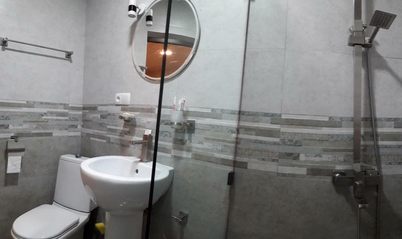 Apartment Borjomi, Erekle Street, 21A Luaran gambar